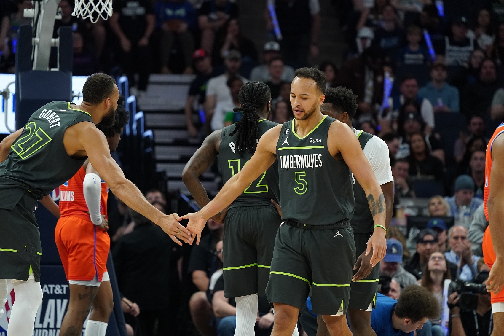 戈贝尔:最怀念李凯尔的传球 他能串联球队&总能给队友创造机会