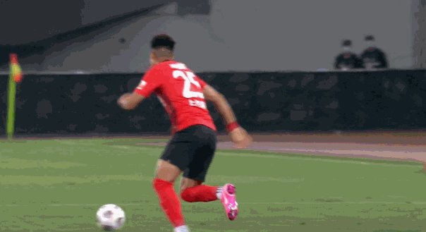 竞技宝官网-视频介入+红牌+点球 上海德比找回火爆的腔调